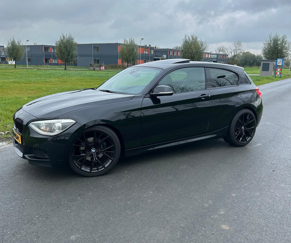 BMW f21 118i