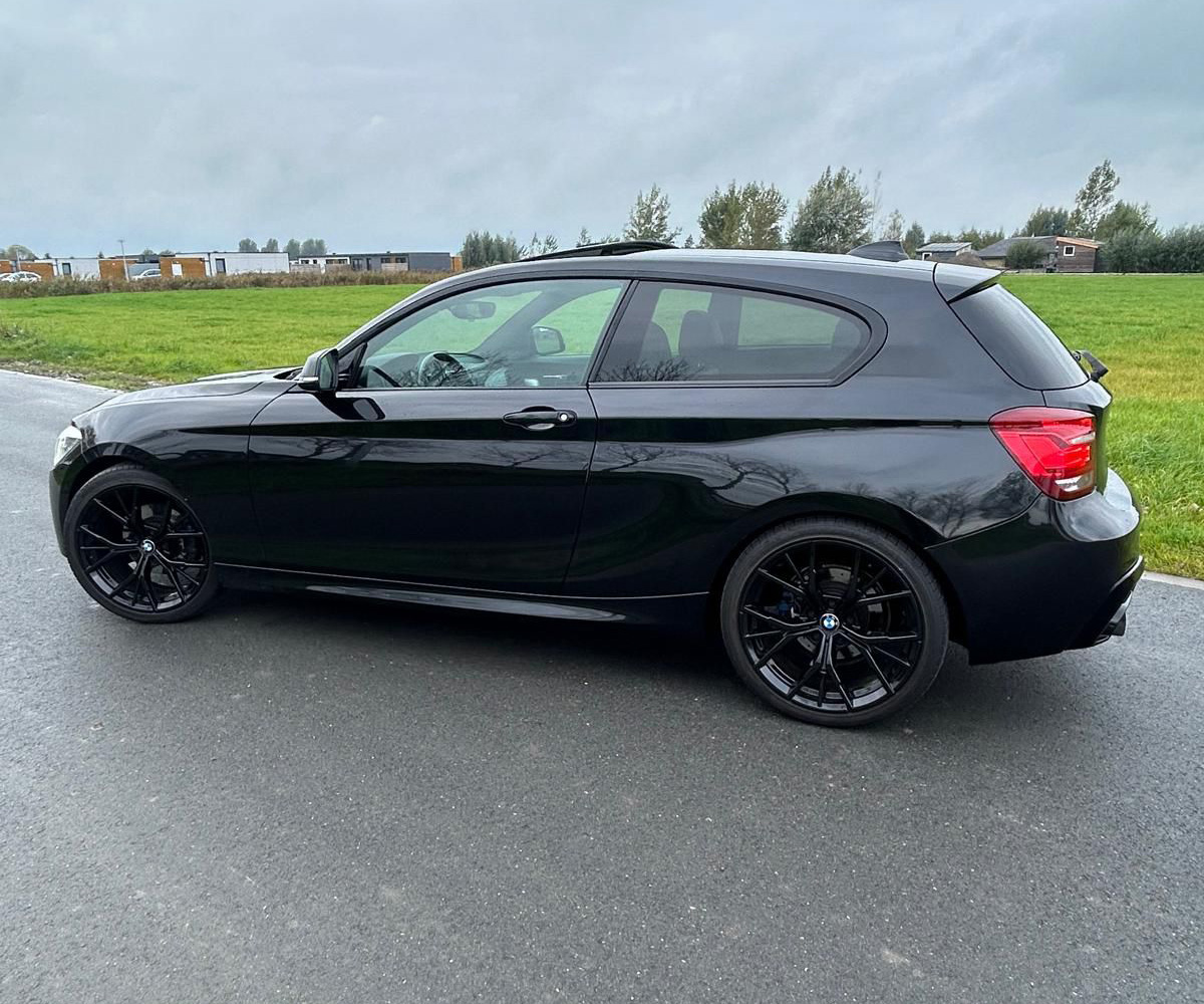 BMW f21 118i