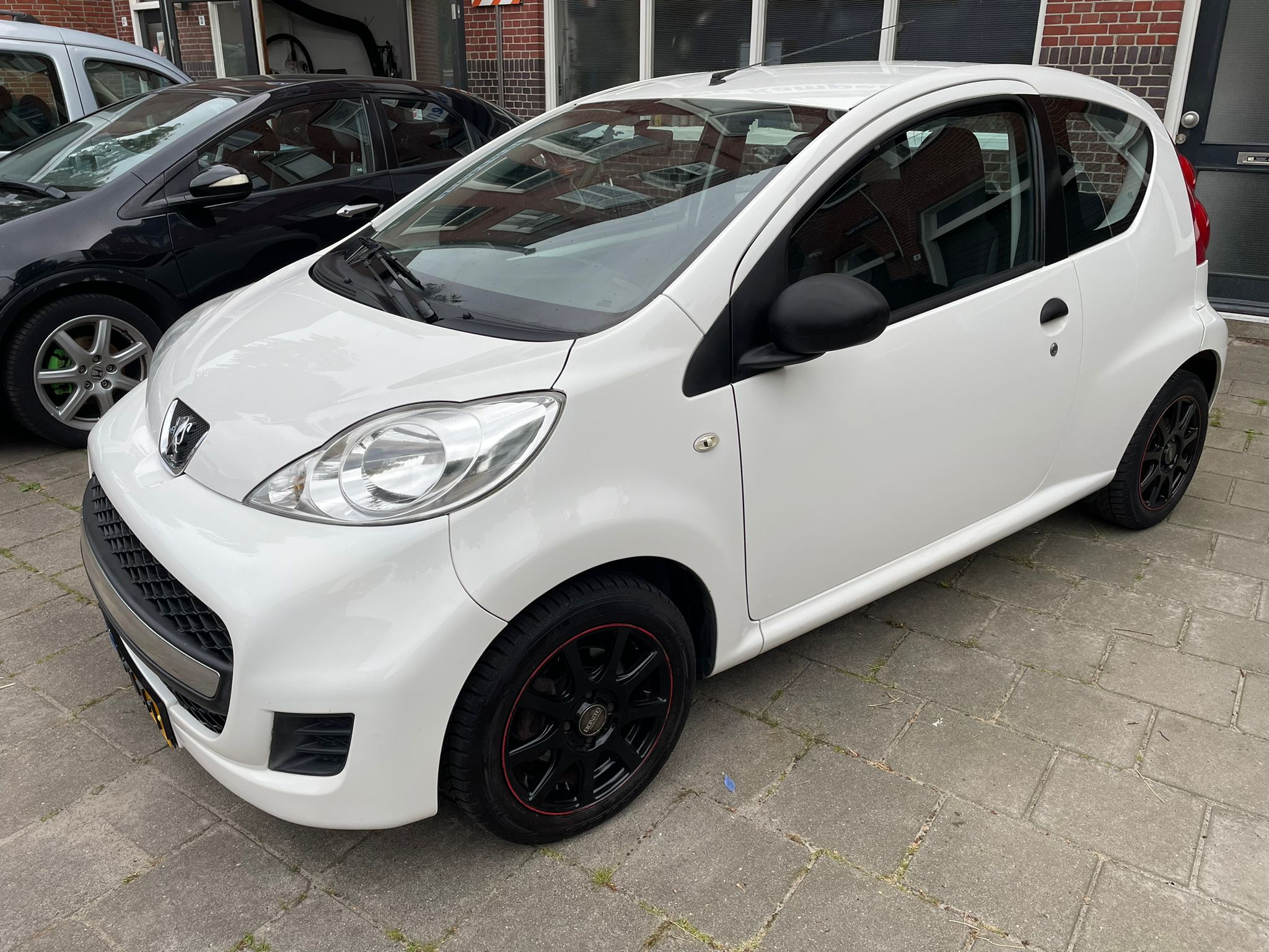 Peugeot 107, 1.0 12V E-VTI 68PK 3DR