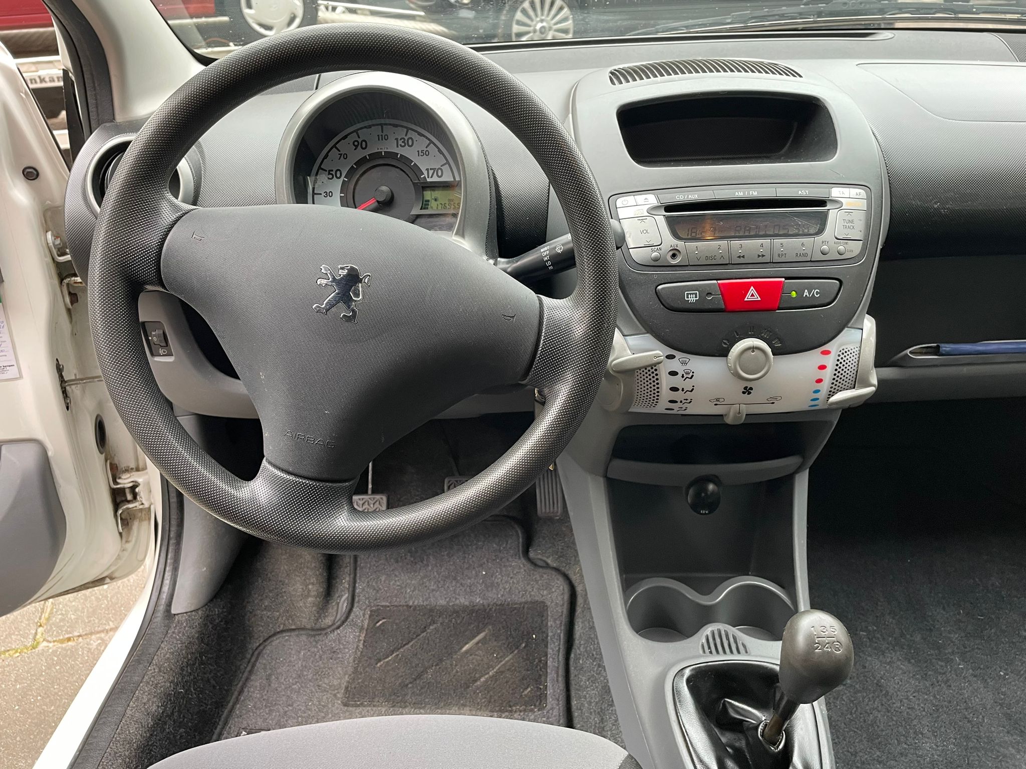 Peugeot 107, 1.0 12V E-VTI 68PK 3DR