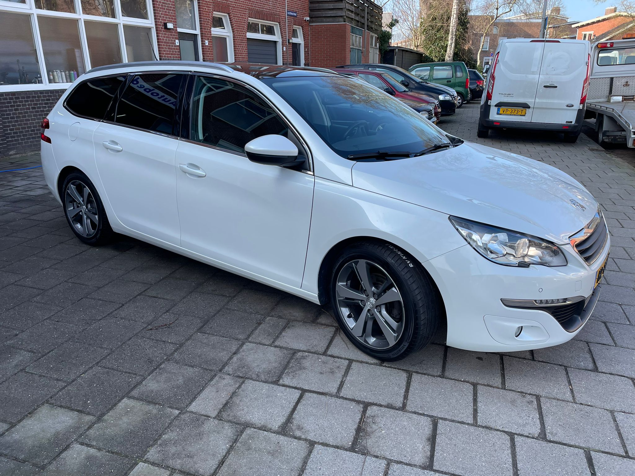 Peugeot 308 sw 1.6 E-hdi 2015
